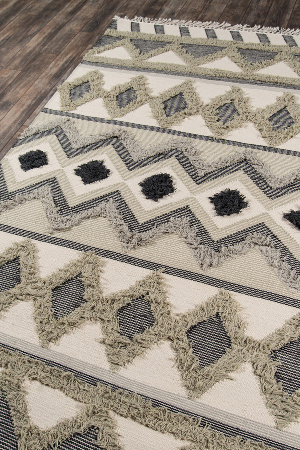 Green Indio Hand Woven Area Rug, 7'6
