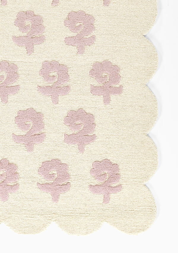 Lily Green Floral Area Rug by Momeni - 5' X 5' lifestyle