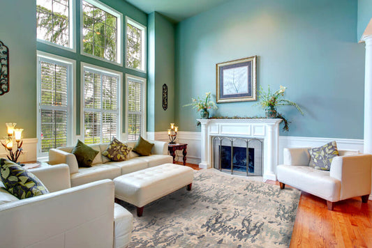 Modern grey living room rug under coffee table