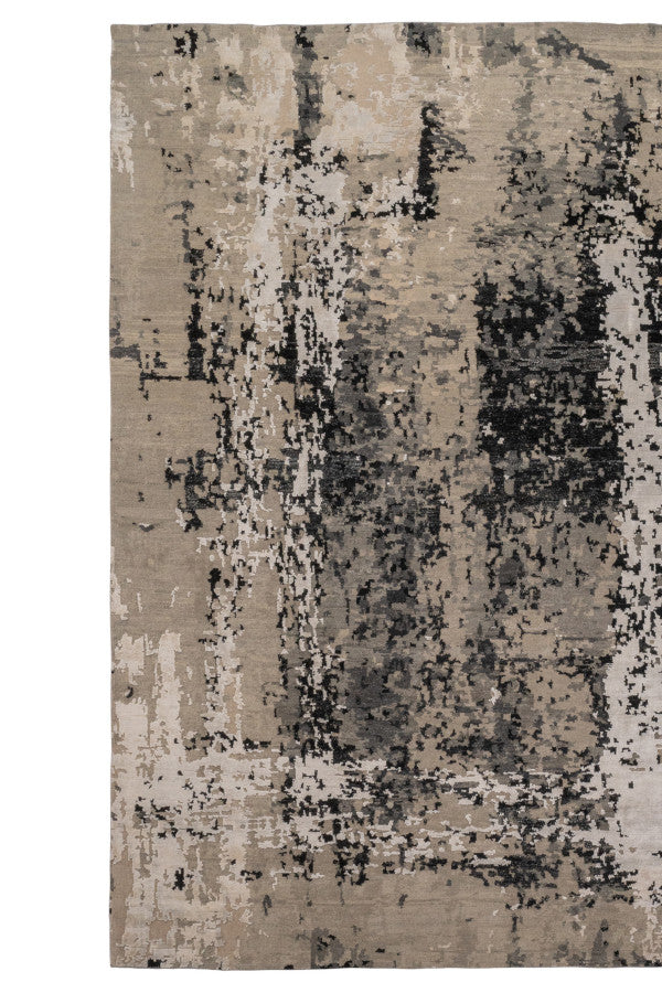 Tasanee Carbon Area Rug