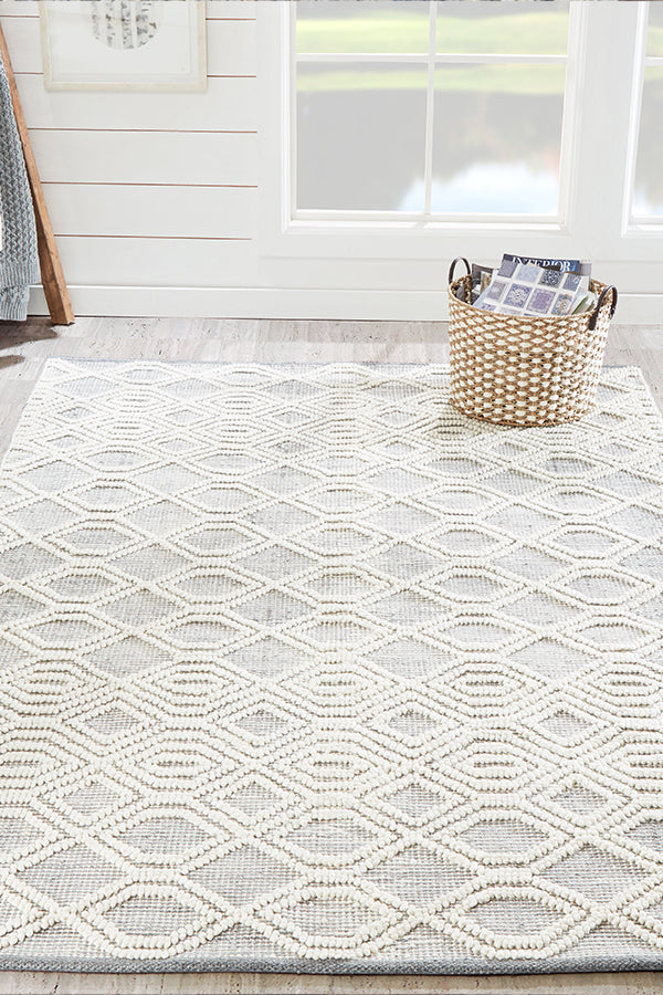 100% PET/Recycled Plastic Rectangle Indoor Area Rug
