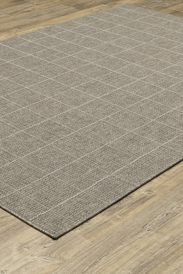 100% Polypropylene Vintage  Indoor/Outdoor Area Rug