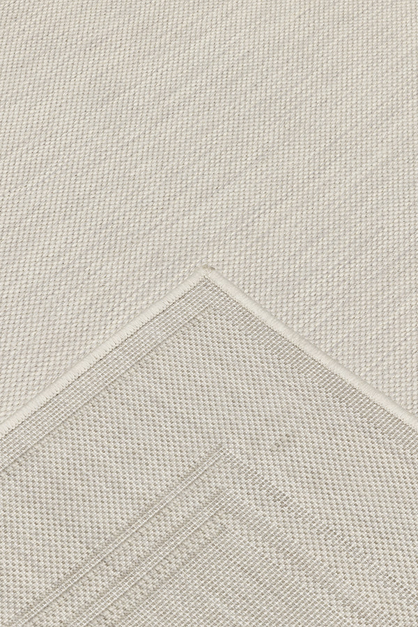 100% Polypropylene Vintage  Indoor/Outdoor Area Rug