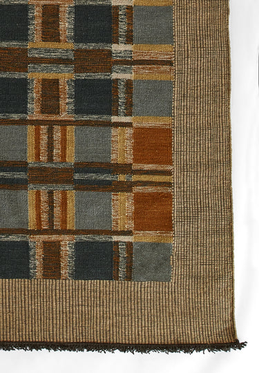 Blue area rug 8' X 10' - close-up of pattern and texture