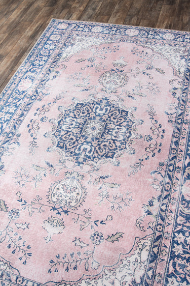 Blue area rug 5' X 7' - close-up of pattern and texture