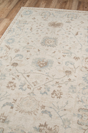 Beige Oriental area rug 6'6" X 9 - close-up of pattern and texture