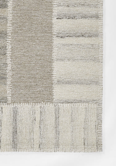 Grey area rug 5' X 8' - close-up of pattern and texture