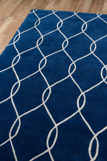 Navy Geometric area rug 5' X 7' - close-up of pattern and texture