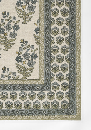 Green Wool area rug 3'6" X 5 - close-up of pattern and texture