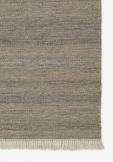 Grey area rug 5' X 8' - close-up of pattern and texture