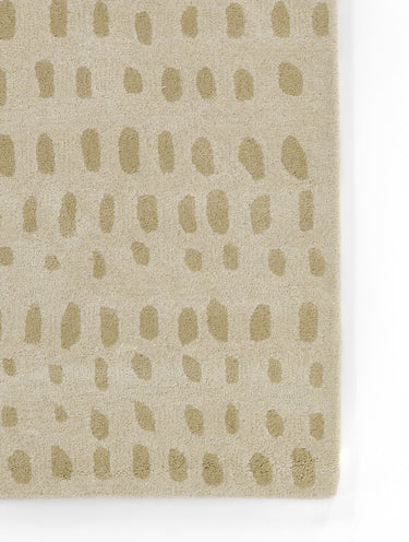 Beige area rug 2'3" X 8 - close-up of pattern and texture