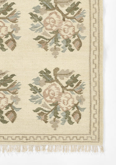 Ivory Floral area rug 8' X 10' - close-up of pattern and texture