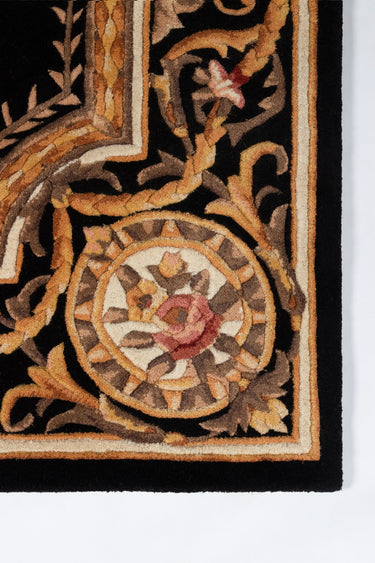 Black Transitional area rug 8' X 11' - close-up of pattern and texture