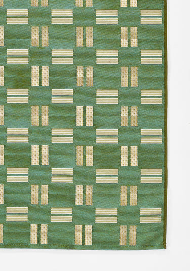 Tan area rug 3 7'10 - close-up of pattern and texture