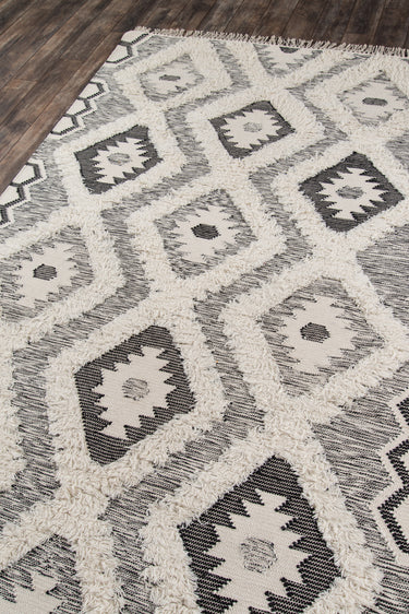 Black area rug 2' X 3' - close-up of pattern and texture