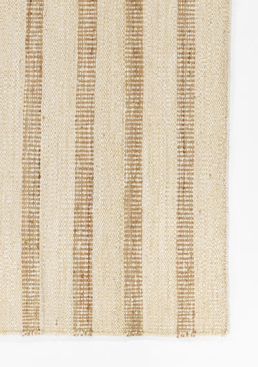 Ivory area rug 1 9'9 - close-up of pattern and texture