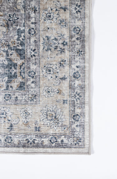 Grey area rug 2 2' X 3 - close-up of pattern and texture
