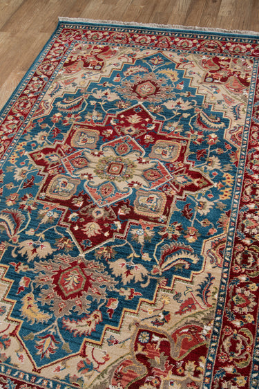 Polypropylene area rug 2'3" X 8 - close-up of pattern and texture