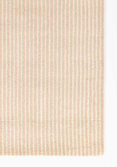 White Wool area rug 5' X 7' - close-up of pattern and texture