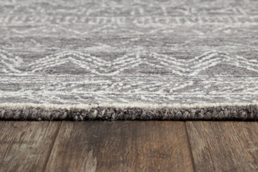 Grey area rug 8' X 10' - close-up of pattern and texture