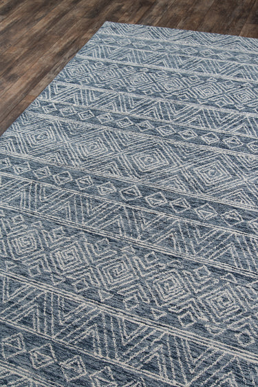 Grey area rug 2' X 3' - close-up of pattern and texture