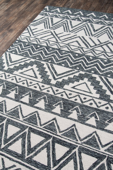 Black area rug 3 2' X 3 - close-up of pattern and texture