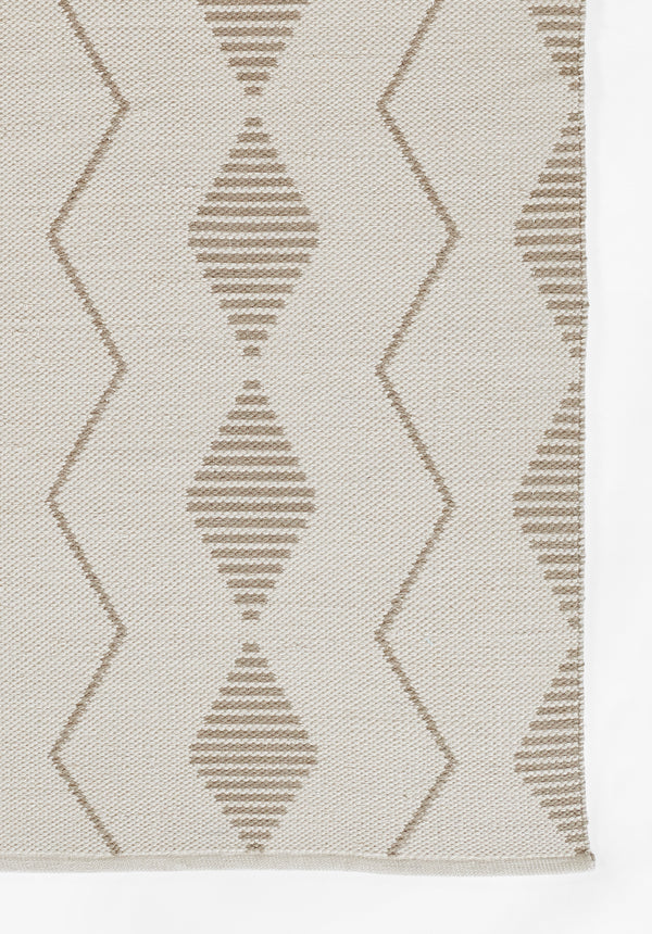 Novogratz MLO-3 Diamond Runner Rug, Ivory 2'3