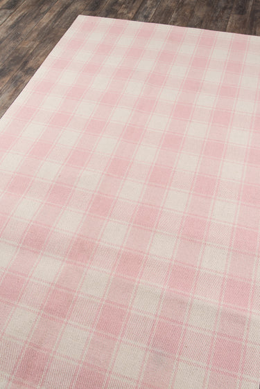 Pink area rug 3'6" X 5 - close-up of pattern and texture