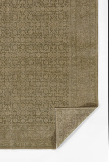 Green area rug 2'6" X 9 - close-up of pattern and texture
