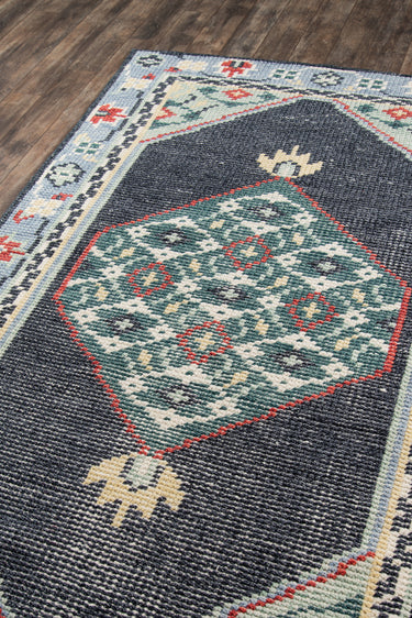 Multi Medallion area rug 10' X 14' - close-up of pattern and texture