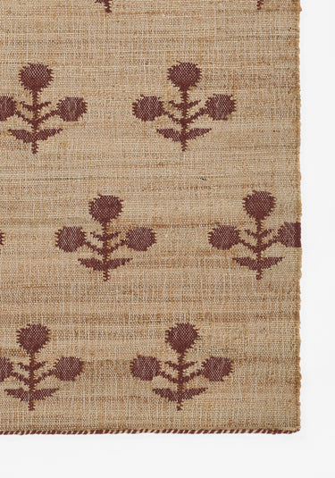 Red area rug 2 8' X 10 - close-up of pattern and texture