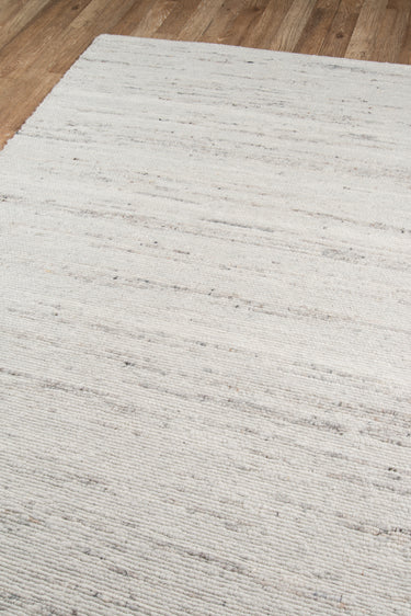 Ivory area rug 8'6" X 11 - close-up of pattern and texture