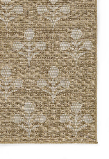 Beige area rug 2 2'7 - close-up of pattern and texture