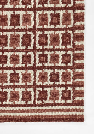 Red Wool area rug 2'6" X 8 - close-up of pattern and texture