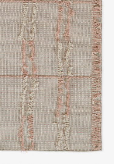 Polyester area rug 2'3" X 8 - close-up of pattern and texture