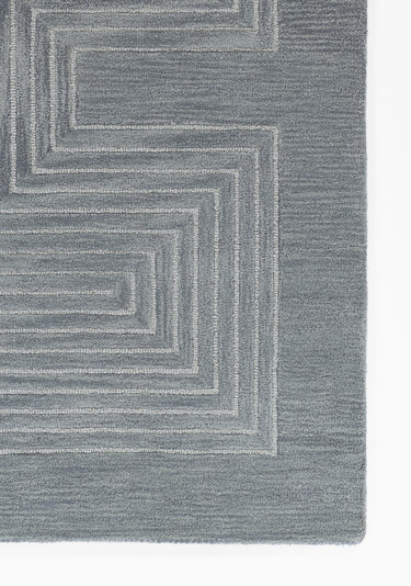 Green Geometric area rug 2'6" X 8 - close-up of pattern and texture