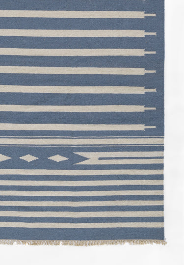 Polyester area rug 9' X 12' - close-up of pattern and texture