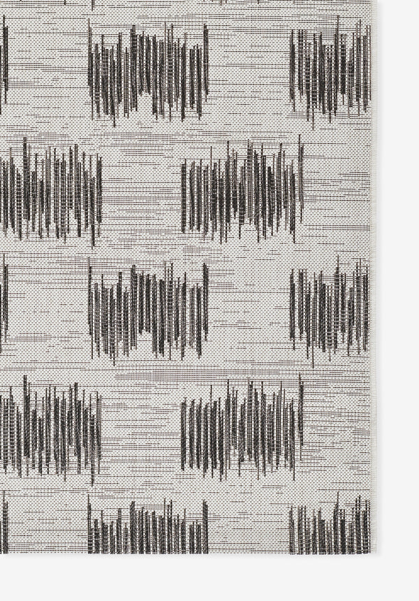 Geometric Ivory Area Rug, Villa 5'3